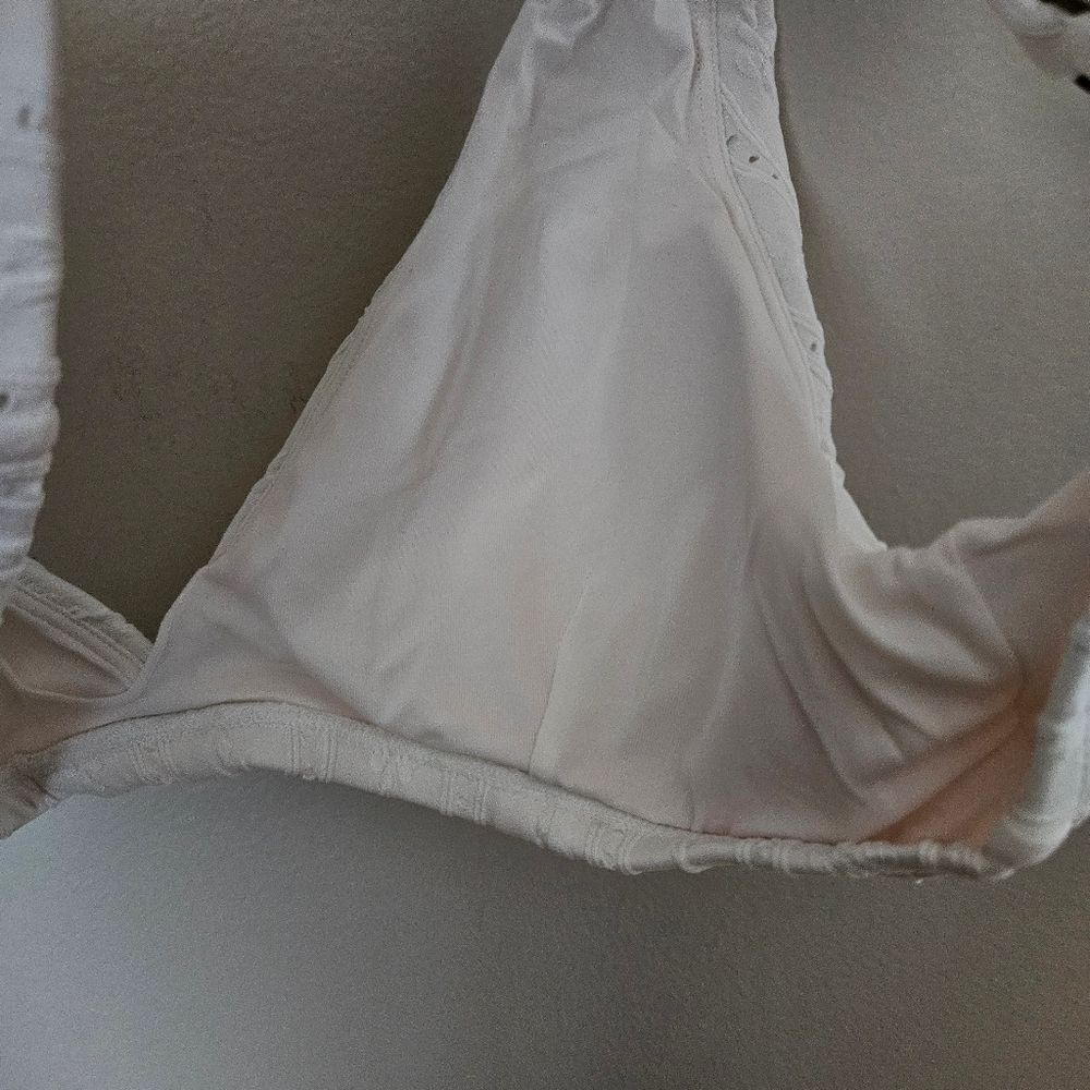 Andie Swimsuit The Belmar Top Bikini Coconut White VNeck Casual Neutral Vacation - Picture 8 of 15